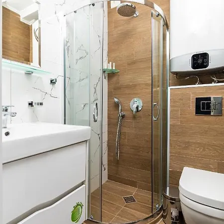 Stella 1&2 - Pink And Grey Near The Singing Fountains By Flat Mаnager Plovdiv