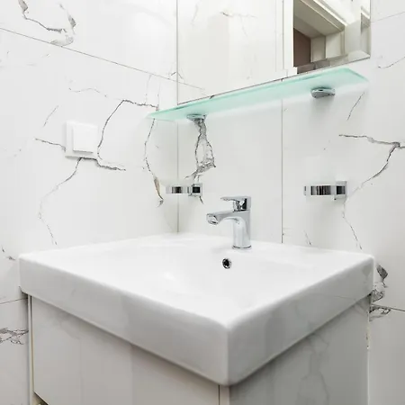 Stella 1&2 - Pink And Grey Near The Singing Fountains By Flat Mаnager * Plovdiv