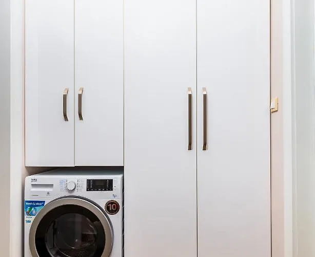 Apartamento Stella 1&2 - Pink And Grey Near The Singing Fountains By Flat Mаnager *