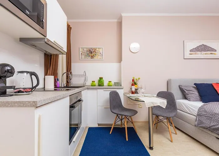 Apartamento Stella 1&2 - Pink And Grey Near The Singing Fountains By Flat Mаnager *