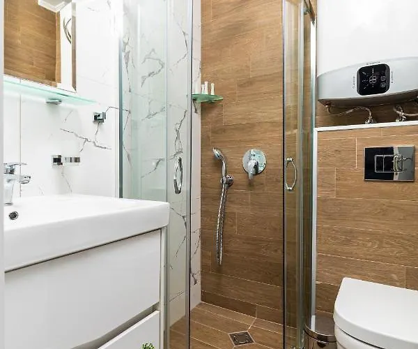 Stella 1&2 - Pink And Grey Near The Singing Fountains By Flat Mаnager Plovdiv