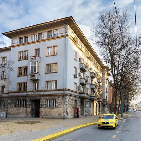 Stella 1&2 - Pink And Grey Near The Singing Fountains By Flat Mаnager * Plovdiv