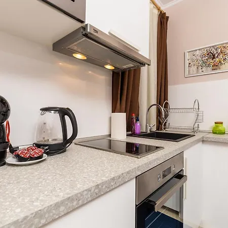 Stella 1&2 - Pink And Grey Near The Singing Fountains By Flat Mаnager Lejlighed