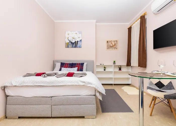 Apartament Stella 1&2 - Pink And Grey Near The Singing Fountains By Flat Mаnager Plovdiv