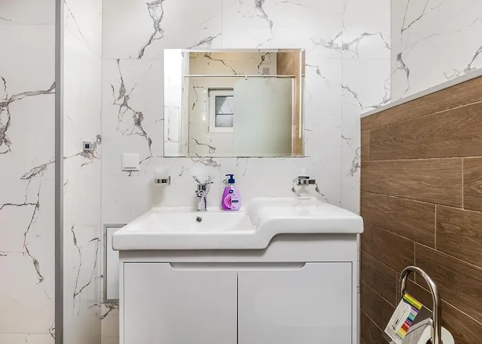 Stella 1&2 - Pink And Grey Near The Singing Fountains By Flat Mаnager Plovdiv